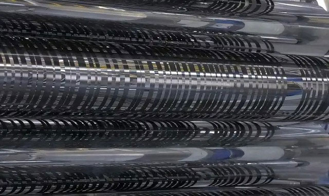 Picture 4 of What material is the world's largest wind turbine blade made of that is 9 times stronger than steel?
