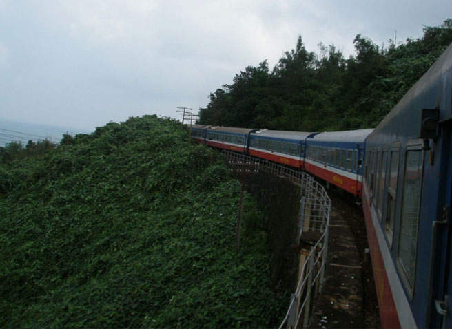 What was the 'world's longest' rail journey from Europe to Vietnam like? Picture 4