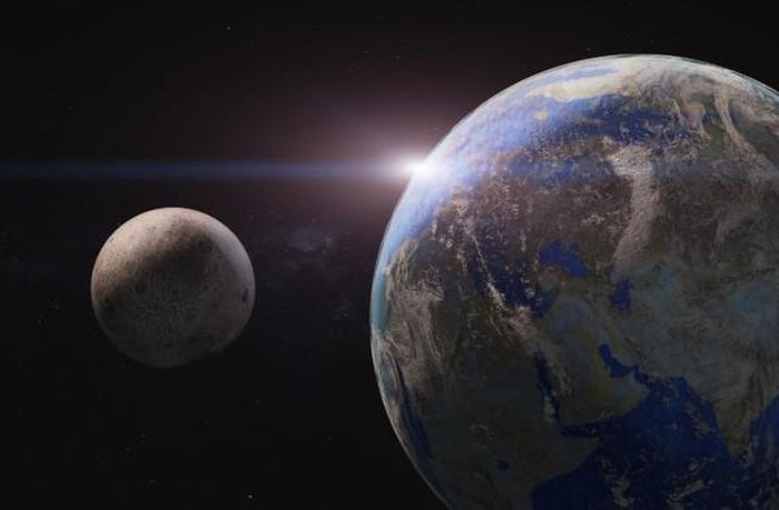 Picture 1 of What would happen if the Moon got closer to the Earth?