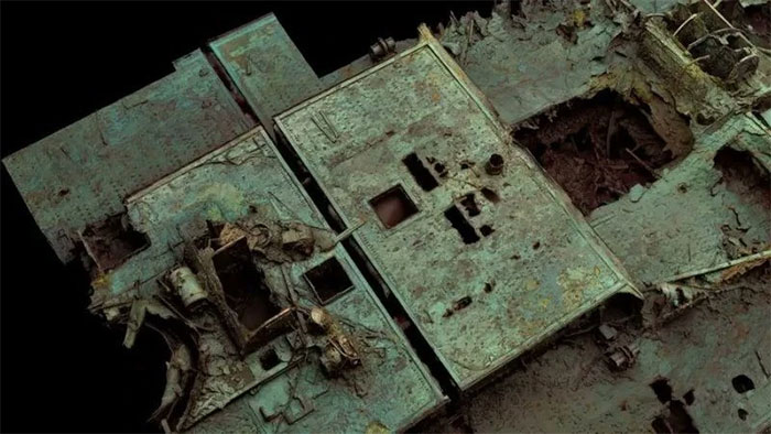 Picture 3 of What would the Titanic look like if the water around it were drained away?