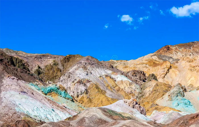 Picture 2 of What's inside Death Valley: Earth's hottest 'pan of fire', peaking at 54 degrees Celsius?