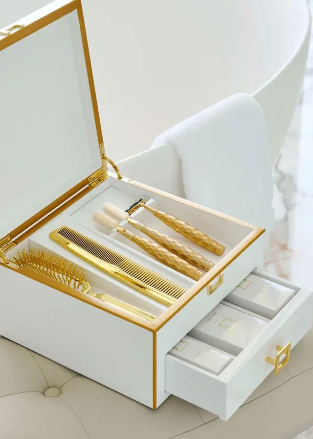 Picture 4 of What's inside the most luxurious gold-plated hotel in Dubai?