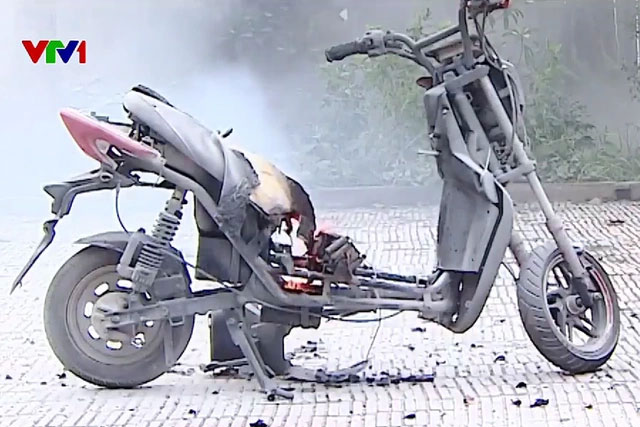 Picture 4 of When electric car batteries burn, they are very difficult to put out. People need to know these things