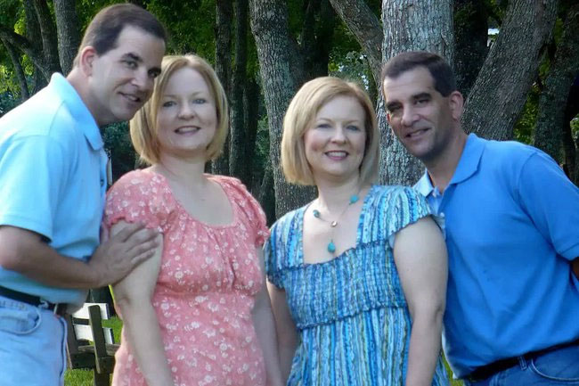 Picture 1 of When Twin Sisters Marry Twin Brother and Have Children: Do the Children Look Similar?