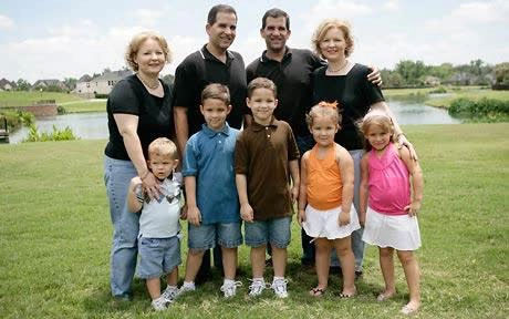 Picture 4 of When Twin Sisters Marry Twin Brother and Have Children: Do the Children Look Similar?
