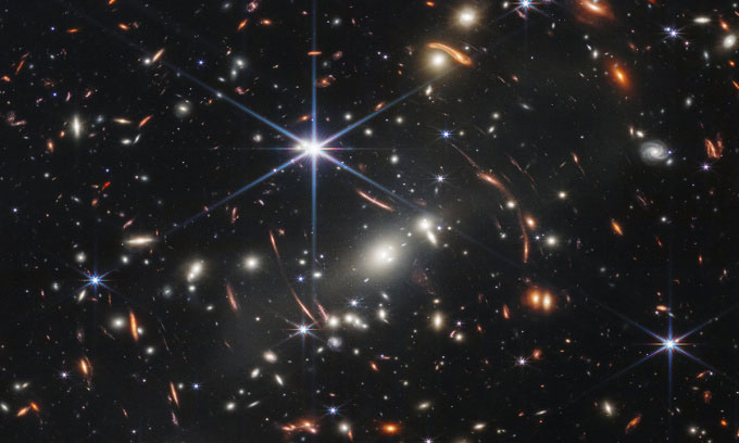 Where is the center of the universe? Picture 1