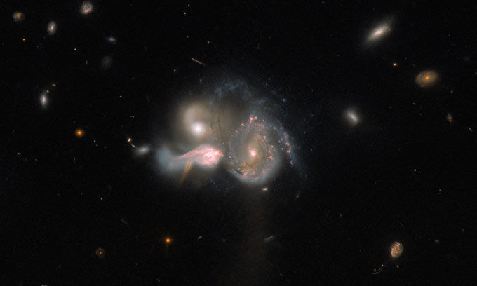 Where is the center of the universe? Picture 2