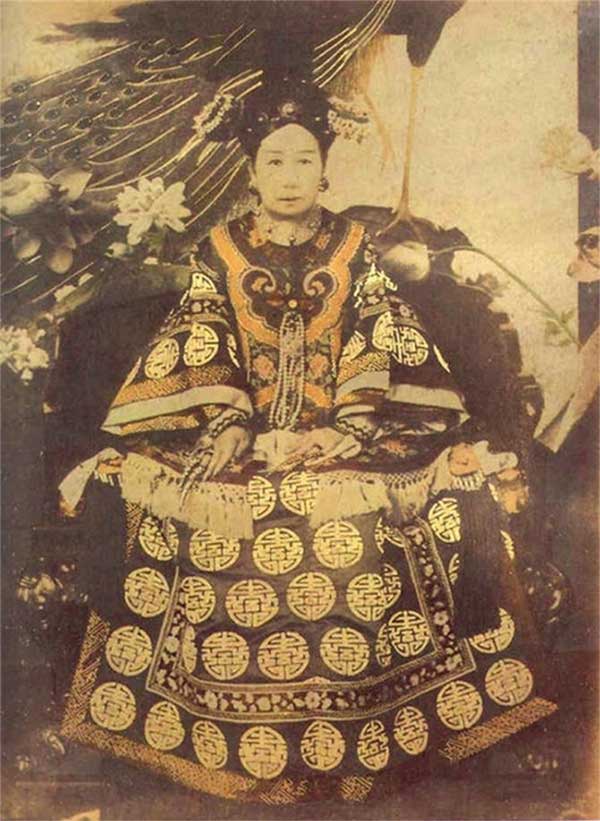 Picture 7 of Who are the 7 most powerful women in world history?