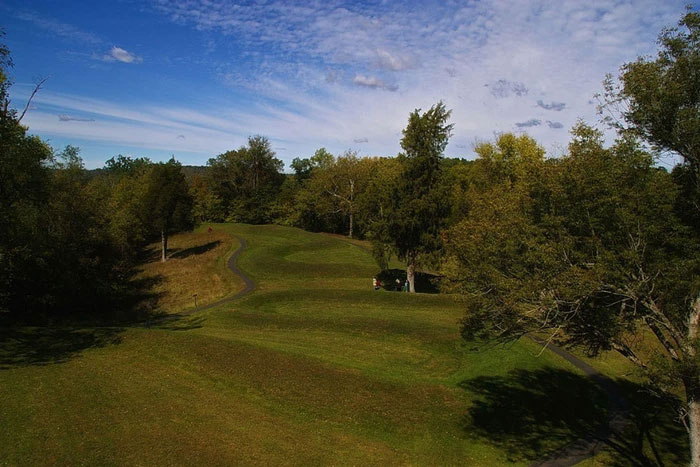 Who created the largest snake mound in the world? Picture 3
