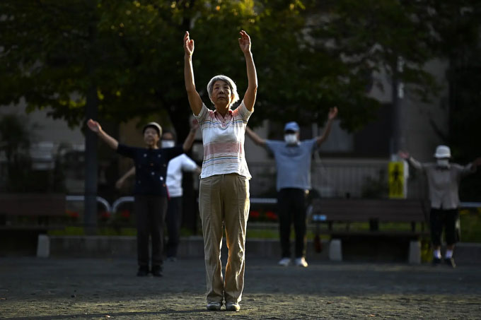 Picture 2 of Why are Japanese people less obese?