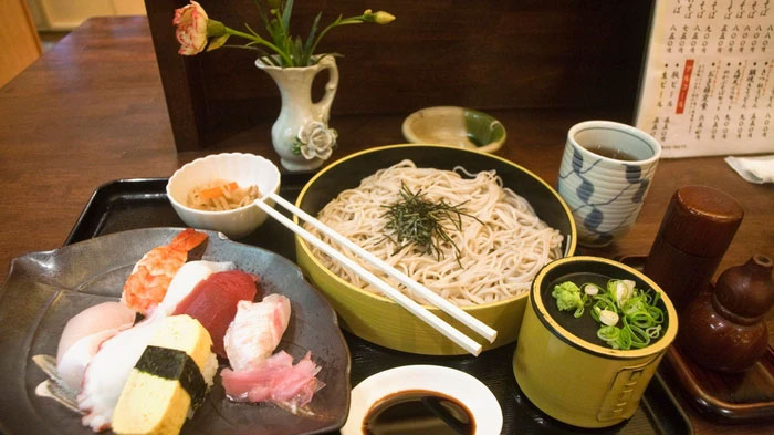 Picture 2 of Why are Japanese people no longer interested in rice and gradually switching to bread?