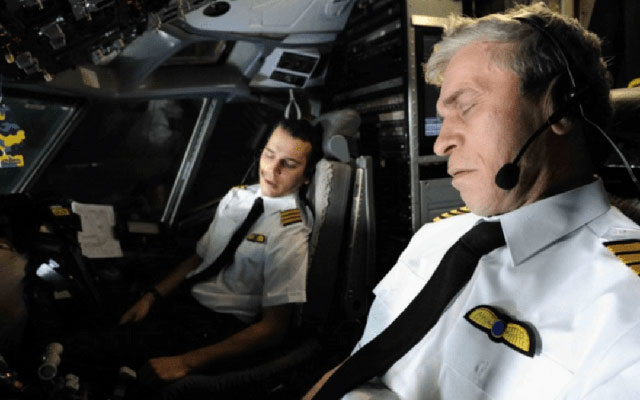 Picture 3 of Why can pilots comfortably sleep while the plane is full of passengers?
