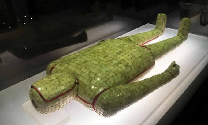Picture 1 of Why did ancient Chinese emperors use jade coffins?