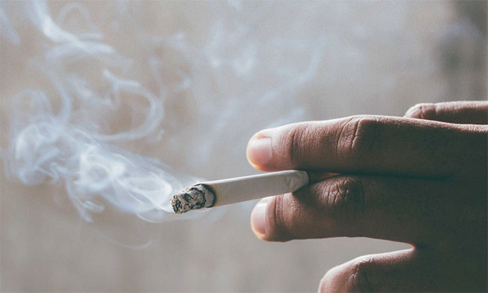 Picture 1 of Why do many longtime smokers not get lung cancer?