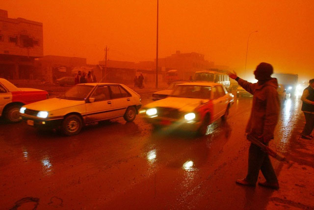 Picture 2 of Why do some areas of the Earth appear 'blood rain'?
