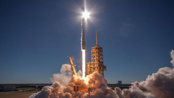 Picture 1 of Why do space rockets often have many stages?