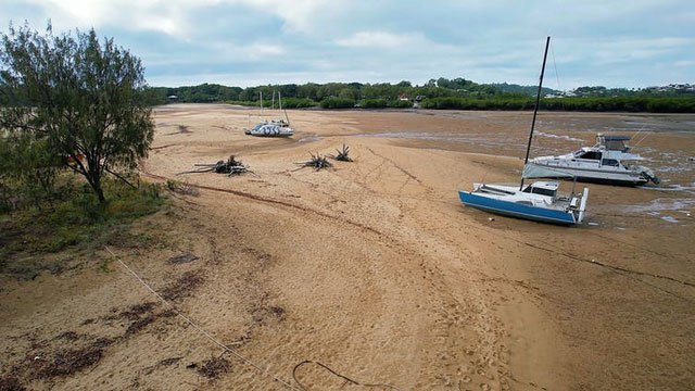 Why does climate change cause sea levels to rise, but these beaches do not sink but expand? Picture 5