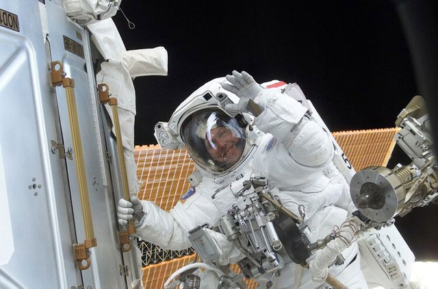 Picture 2 of Why don't astronauts often talk about what they have seen in space?