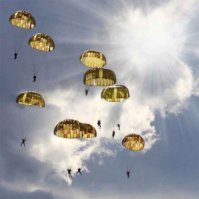 Picture 3 of Why don't passengers parachute to escape when a civil plane crashes?