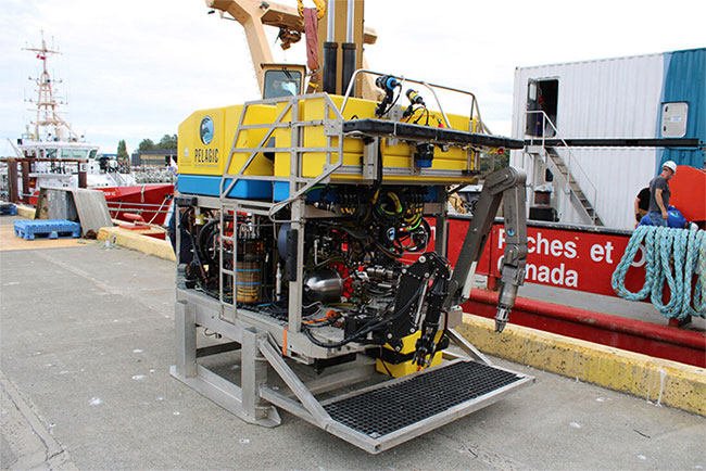 Why is finding a missing submarine in the ocean like 'looking for a needle in a haystack'? Picture 6