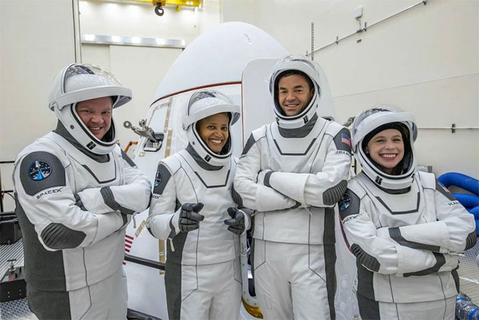 Why is it impossible for humans to hibernate during space travel? Picture 1