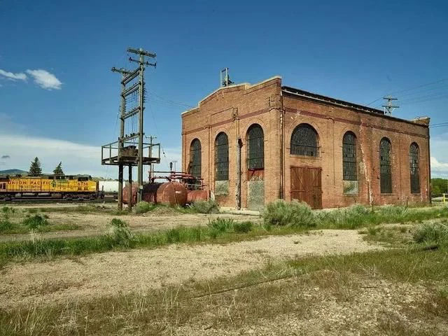 Picture 7 of Why is the railroad system in the United States so backward than in many other countries?