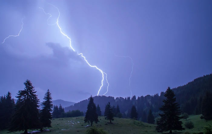 Picture 1 of Woman suddenly gains new senses after being struck by lightning
