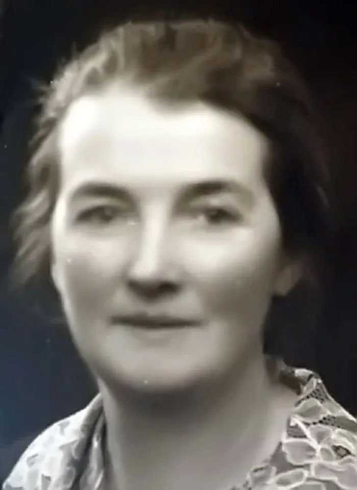 Picture 4 of Woman wakes up after 32 years of sleep