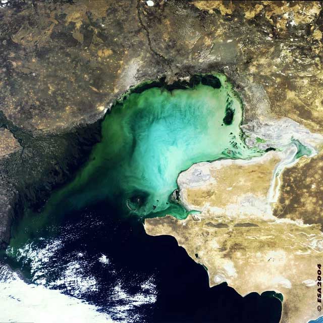 Picture 4 of World's Largest Lake: Caspian Sea, is it really a 'sea' or a 'lake'?