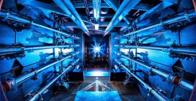 100 MW power generation fusion reactor