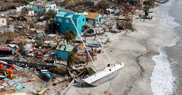 11 photos that summarize the past 11 months of 2024: What are we doing to the Earth?