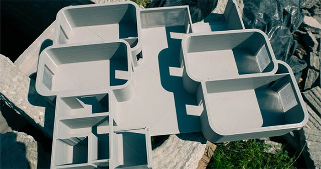 3D printing solution to build a school quickly in a war zone