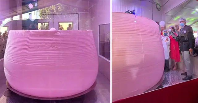 A company in Mexico unveiled the world's heaviest marshmallow