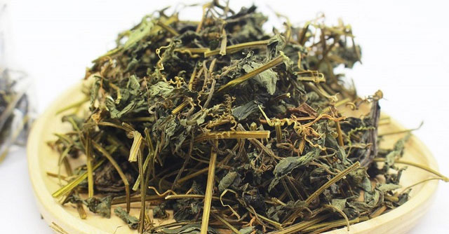 A type of dried leaf sold in Vietnamese markets is likened to natural insulin