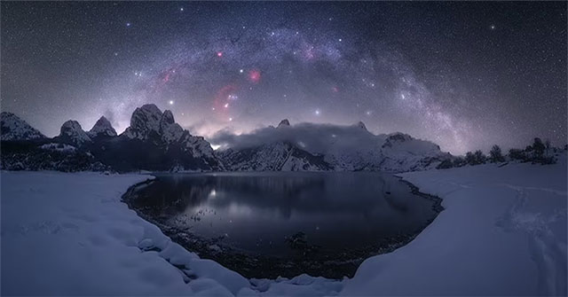 Admire a series of impressive photos taken of the Milky Way