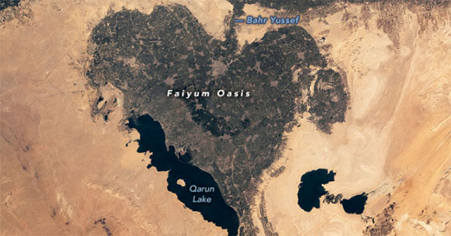 Admire the heart-shaped oasis seen from space
