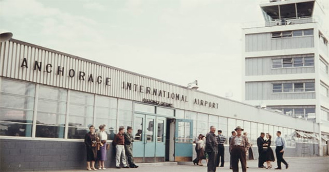 Anchorage: Small airport on top of the world