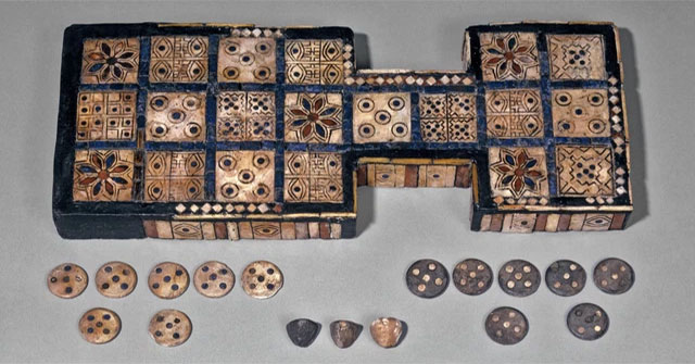 Archaeologists unearth 'thousand year game' in Oman