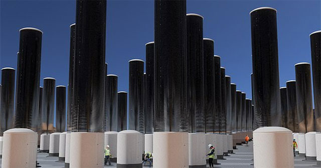 'Artificial forest' sucks 1,000 tons of CO2 per day