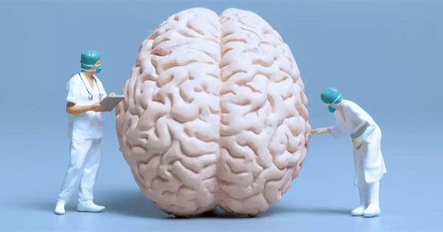 British Doctor Reveals How to Make Your Brain '30-50 Years Younger', So Simple Anyone Can Do It