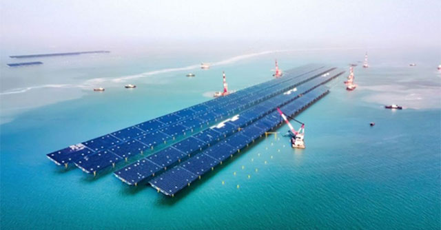 China operates giant offshore solar farm