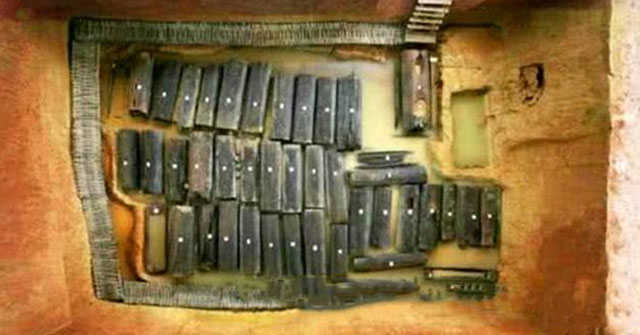 China: Tomb Buried 46 Naked Girls and the Shocking Story Behind It