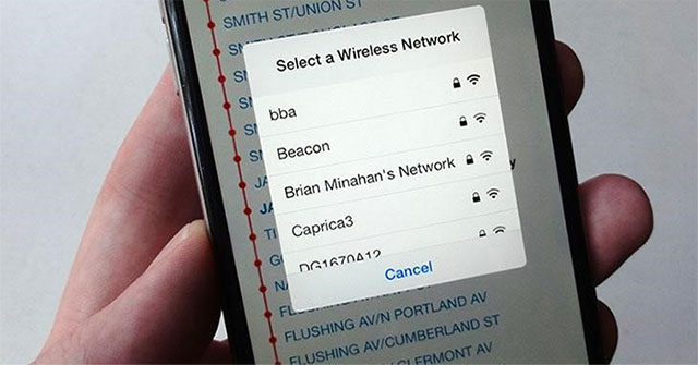 Dangers from public wifi and how to avoid them