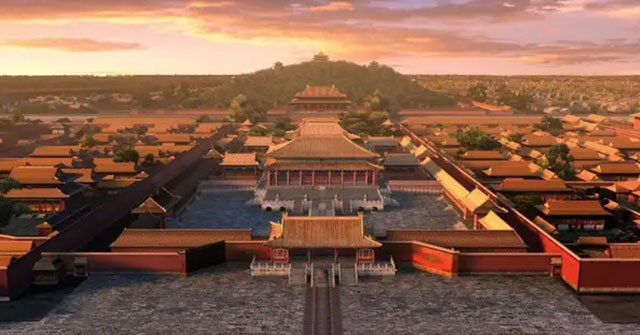 Decipher the name 'Forbidden City' of the Imperial Palace: The wall is red with yellow tiles but uses the word 'zi' to mean purple?