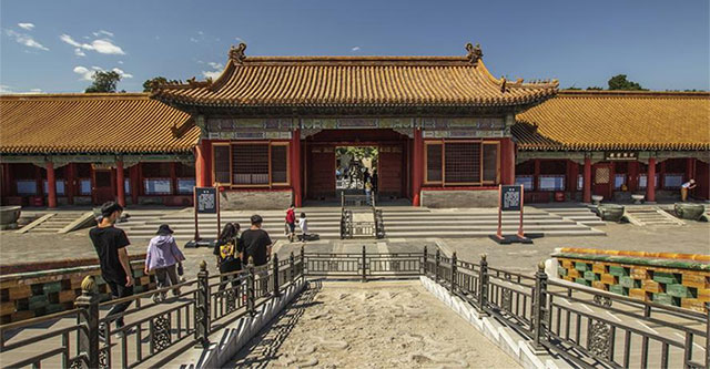 Decipher the place rumored to cause the death of 28 queens in the Forbidden City