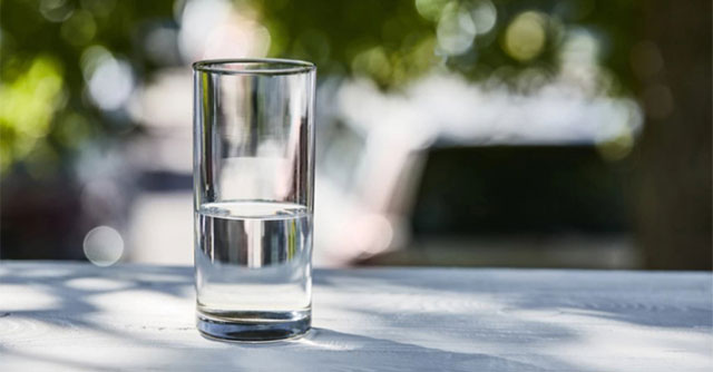 Development of a material that sucks up nearly 6 liters of water from the air every day