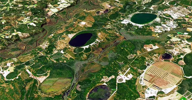 Did aliens make up the mysterious Carolina Bays?