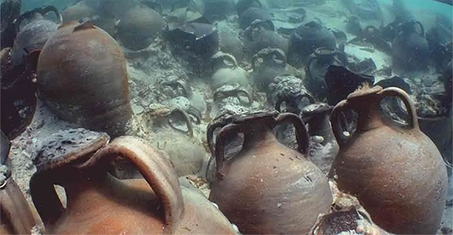 Discovered a 1,700-year-old ghost ship with strange cargo still intact
