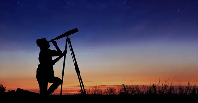Does the universe have a center?