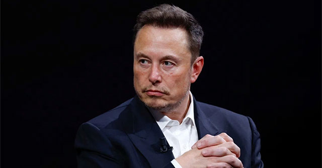 Elon Musk says AI is about to outperform the smartest person